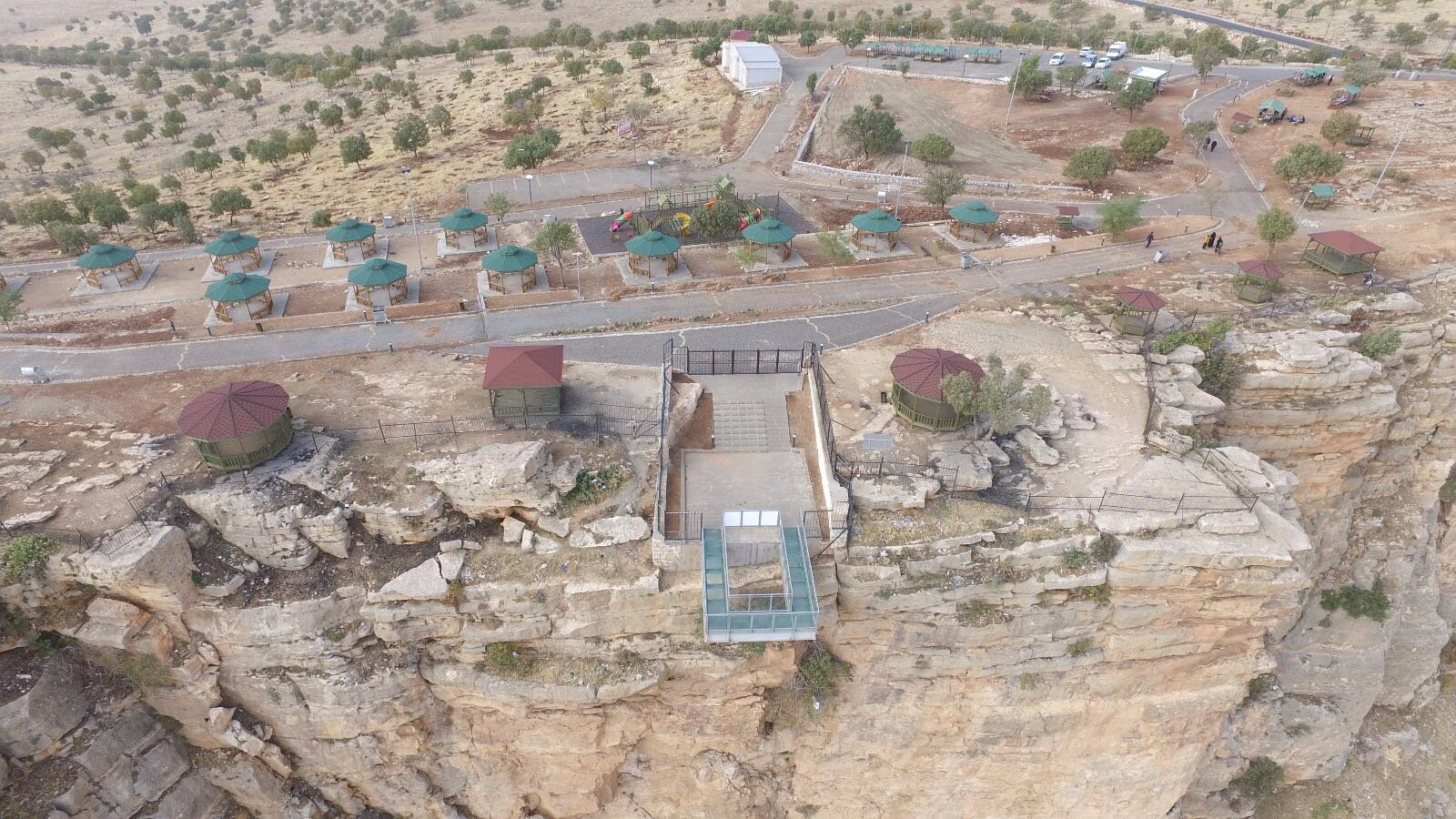 Tillo Kalesi Cam Seyir Terası